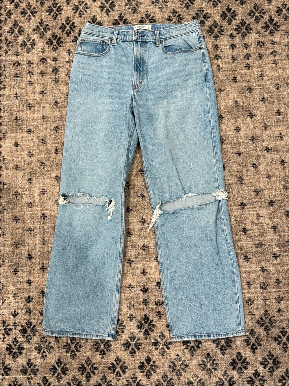 Abercrombie & Fitch 90s Relaxed Jean High Rise